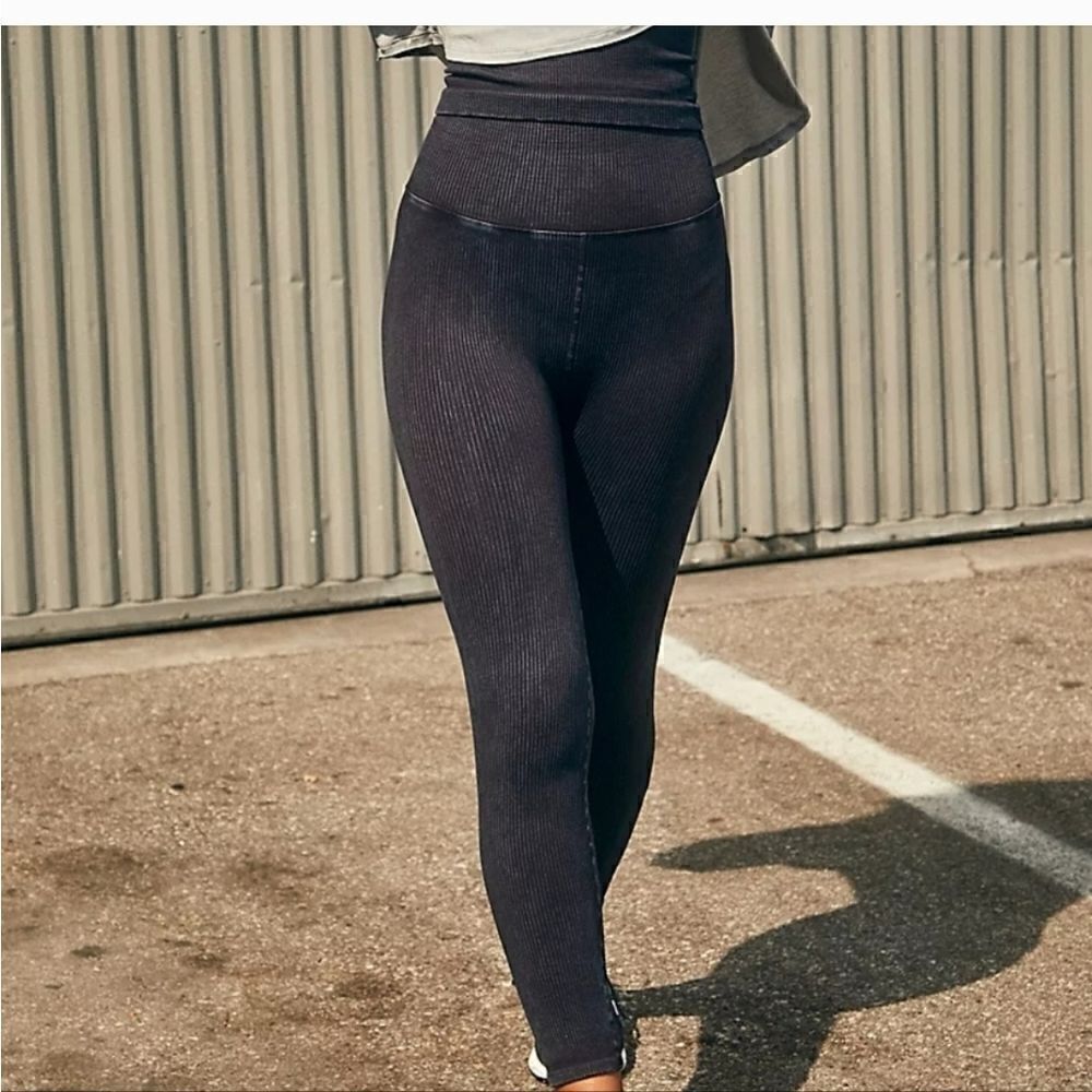 Free People Happiness Runs Leggings XS/S Vintage Black Color